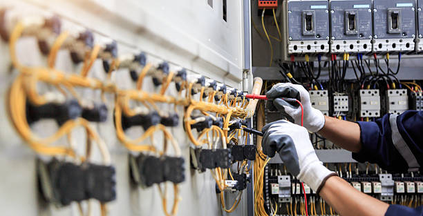 Professional Electrician technician working in Glen Rose, TX